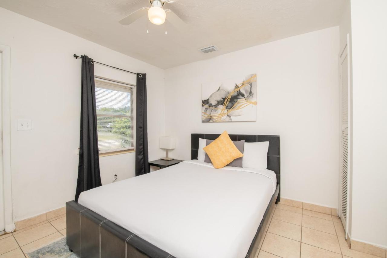 Hollywood Private Apartments Exterior photo